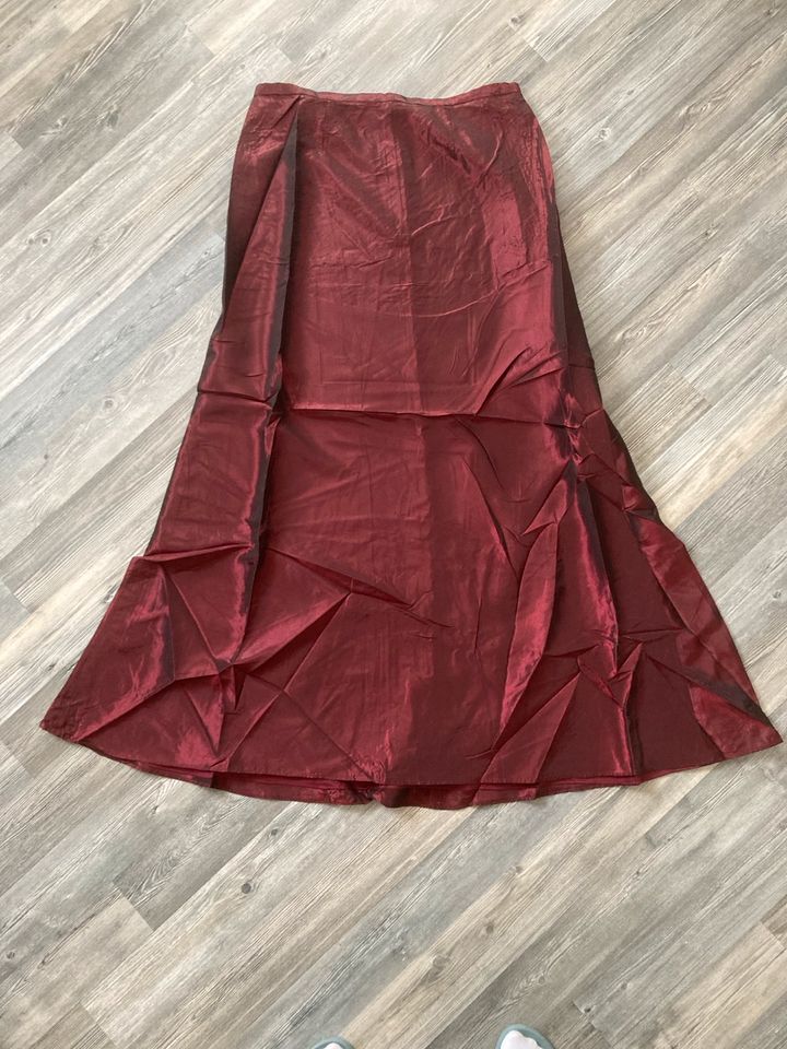 Abendkleid mit passender Stola in Lingen (Ems)