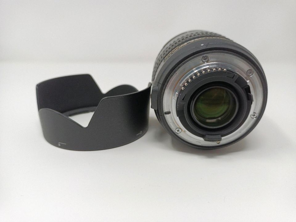 AF-S Nikkor 18-70mm 1:3,5-5,6 G ED DX für Nikon F-Bajonett in Monheim am Rhein