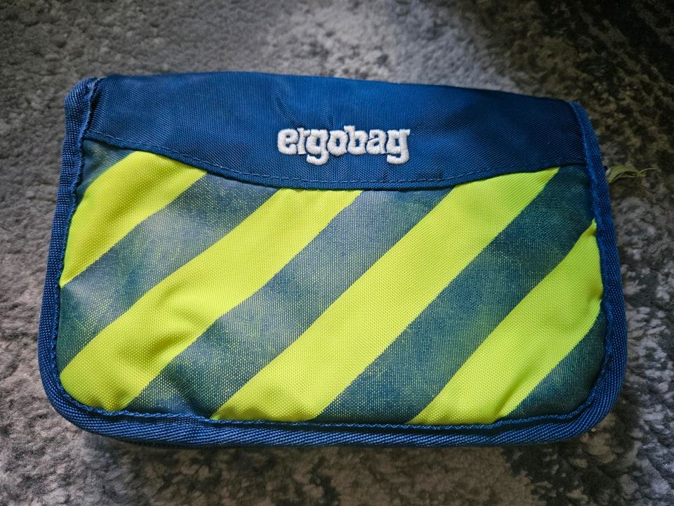 Ergobag Schulranzen Cubo Neo Set gepflegter Zustand in Frechen