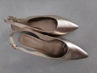 Damen Gr 40 Riemchensandalette Lederschuhe Ballerina Loafer Hessen - Oberursel (Taunus) Vorschau