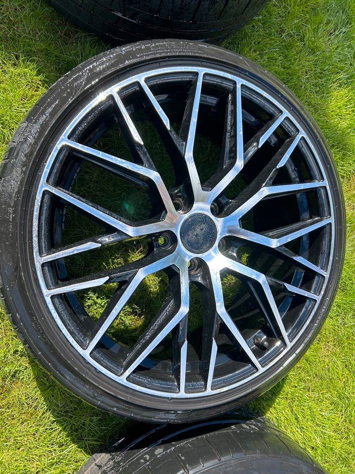 19“ MAM RS4 Kompletträder Pirelli PZero in Meine