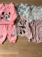 Paket Kleider, T-Shirts, Jogginganzug Minnie Maus Größe 62 Baden-Württemberg - Bühl Vorschau