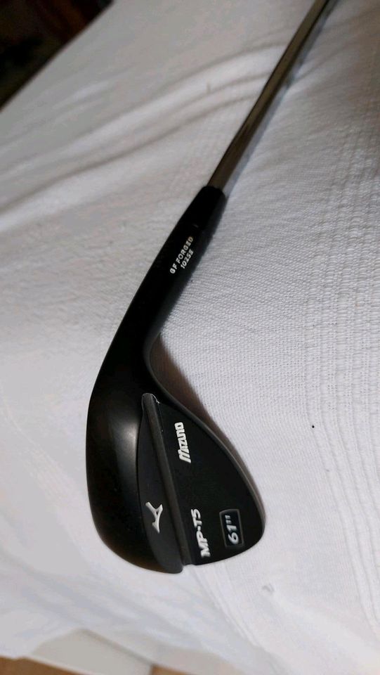 MIZUNO MP-T5 61 grad Wedge forged 1025E TOP in Berlin