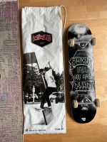 Titus Skateboard mit Wandhalterung München - Bogenhausen Vorschau