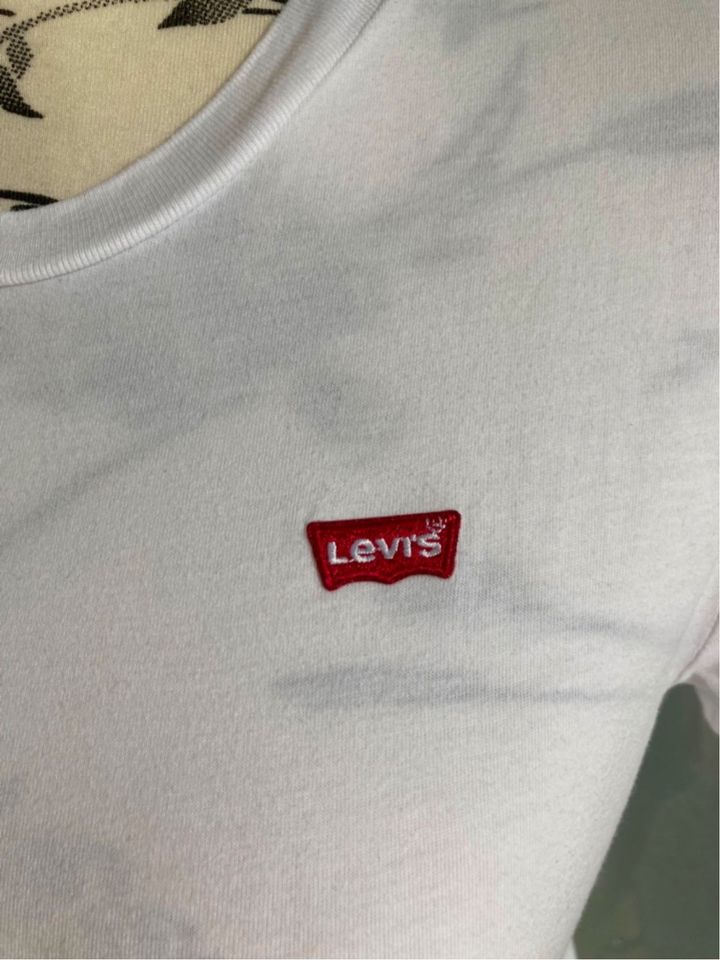 Levi’s Shirt weiß xs s in Köln