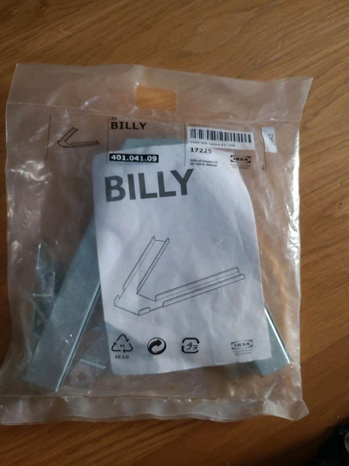 Billy Regal Eckbeschlag verzinkt Ikea in Hamburg