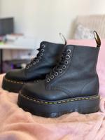 Dr. Martens Damen Berlin - Hellersdorf Vorschau