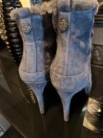 Guess Pumps grau 39 Wildleder Schuhe Nordrhein-Westfalen - Wesel Vorschau