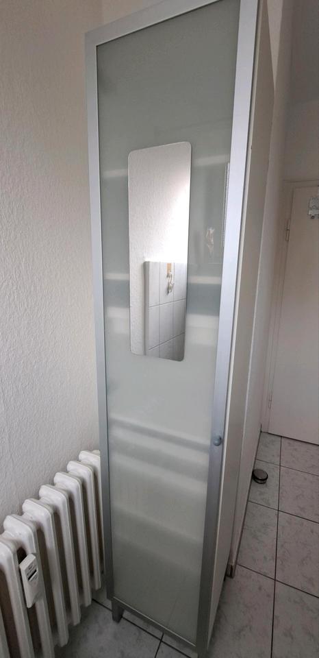 BadezimmerHochschrank zu verschenken in NordrheinWestfalen Hilden