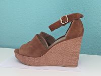 STUART WEITZMAN Keilabsatz Wedges Gr. 38,5 Wildleder Schuhe Baden-Württemberg - Brackenheim Vorschau