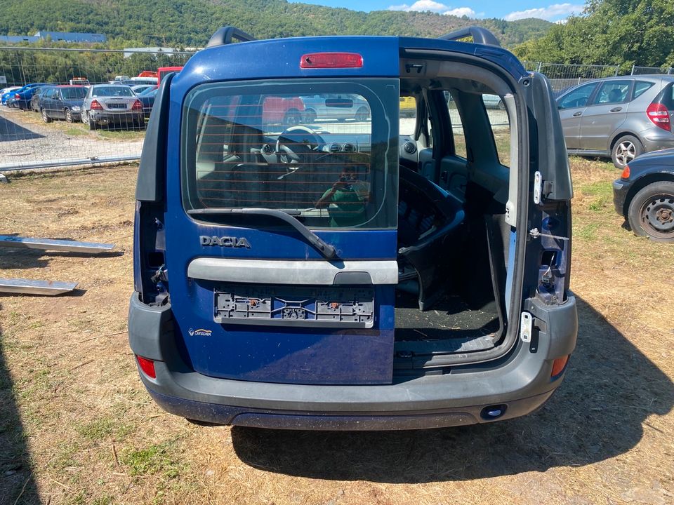 Dacia Logan 1.5DCI Bj08 Schlachtfahrzeug Teileverkauf in Idar-Oberstein