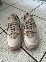 Nike Huarache Damen Sneaker Schuhe Gr. 40 Beige Sport Bayern - Nördlingen Vorschau