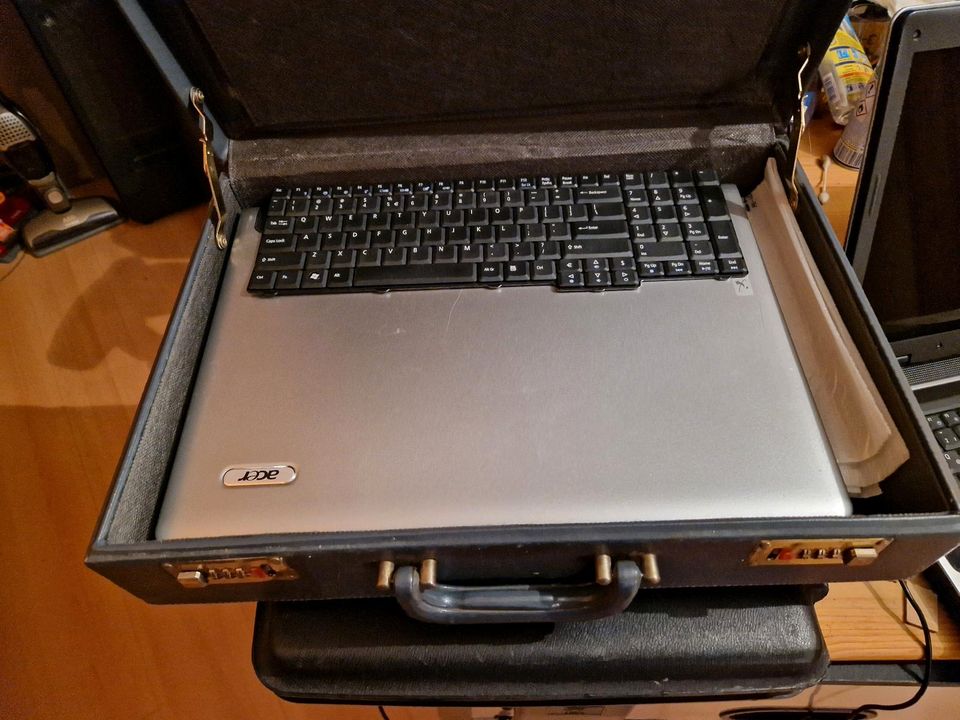 Acer Aspire 9300 9303 usw in Straelen