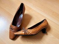 ✅️ Neuwertig Jana Halbschuhe Absatz Gr.5.5 hellbraun Leipzig - Leipzig, Zentrum Vorschau