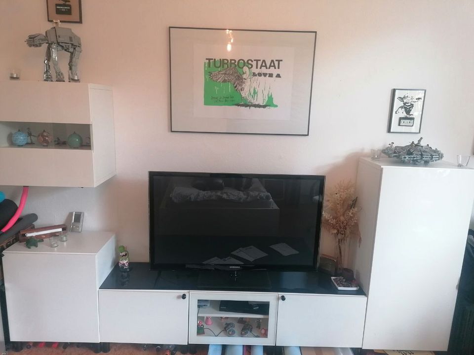 TV Wand (gebraucht) IKEA BESTA Serie in Köln