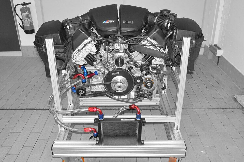BMW E46 M3 Standalone Crate Engine S85 V10 in München