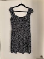 Kleid Calvin Klein Jeans, Gr. M, Blumenmuster, schwarz/weiß Bayern - Erlangen Vorschau