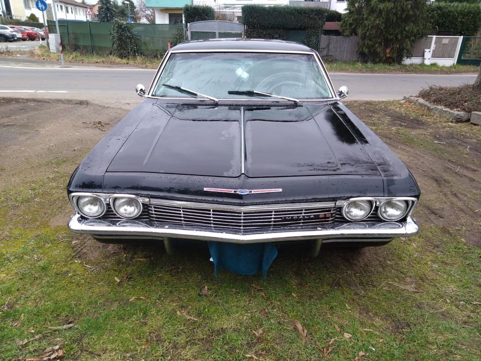 Chevy Impala SS 1965 7,4 Liter V8 365Ps Big block in Hanau