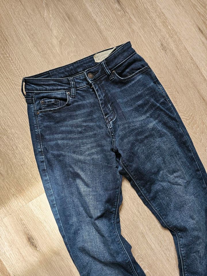 Esprit Jeanshose W27 L30 in Rühen