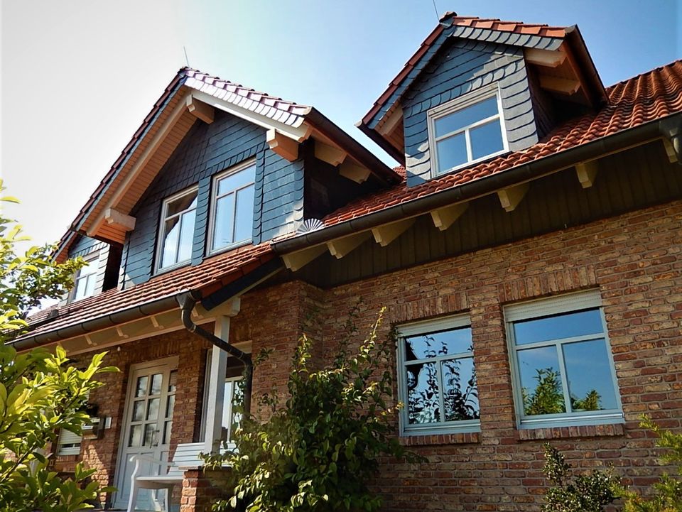 Luxuriöses Traumhaus in Ortsrandlage mit herrlichem Blick in Rüdershausen