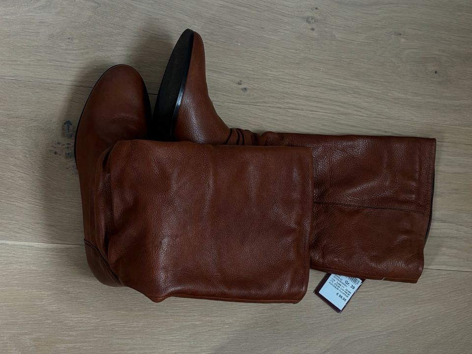 Neue unbenutzte Stiefel braun Venturini Eleganza Leder Größe 39 in Wanderup