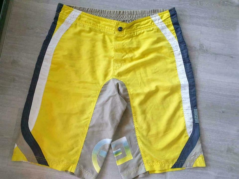 Chiemsee Badeshorts Sporthose Schwimmshorts Kiteshorts XL in Ennigerloh