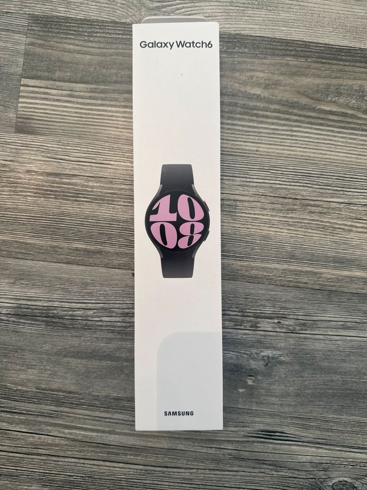 Galaxy Watch 6 Graphite 40mm in Kissenbrück