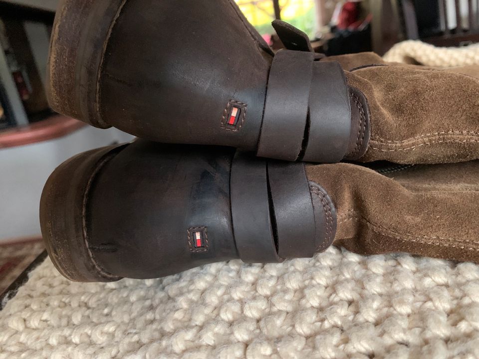 Tommy Hilfiger Boots Stiefel Braun guter Zustand Gr 39 in Borkwalde