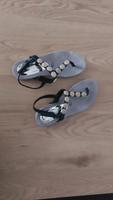 Tamaris Sandalen Zehentrenner schwarz Gold Boho Gr. 36 Baden-Württemberg - Pforzheim Vorschau