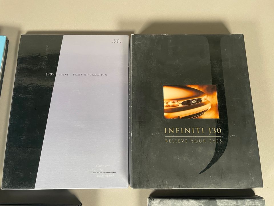 Infinity Verkaufsprospekte, Broschüren, Farb-Dias 9teilig in Mannheim