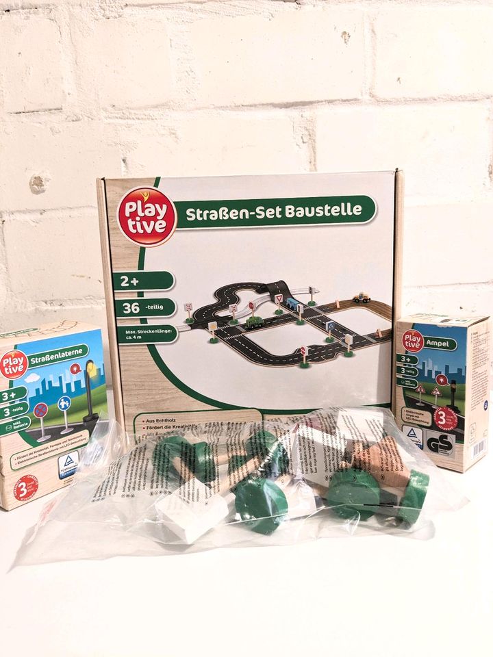 Playtive Holz Straßen-Set + Zubehör in Dortmund