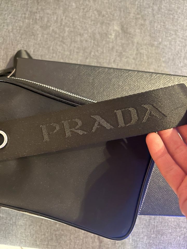 Prada Tasche Herren original mit Zertifikat/Rechnung in Zweibrücken