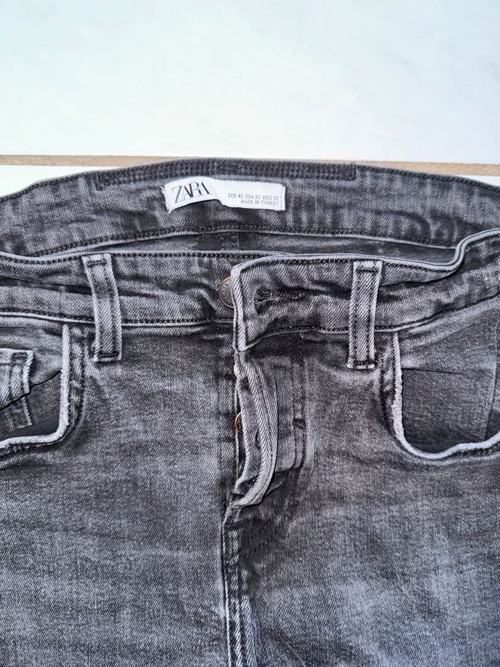 Zara Hosen Damen Jeans in Alzenau