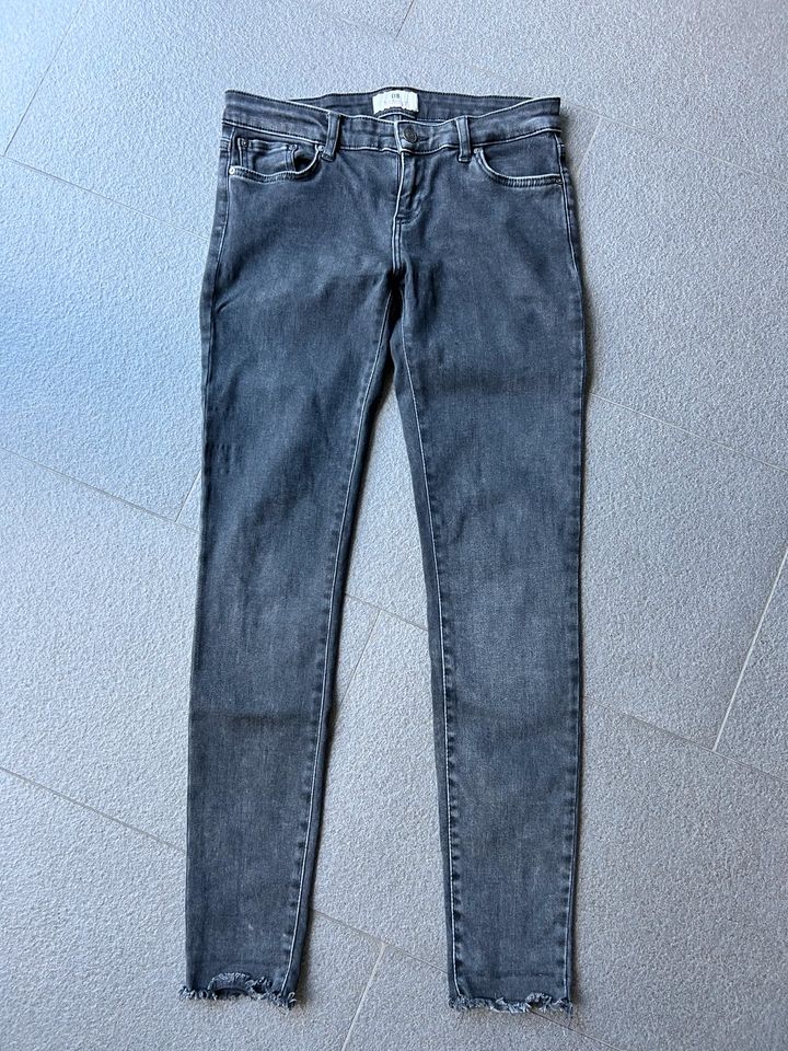 LTB Jeans „Mina“ in schwarz, Gr. 27 in Hessen - Groß-Umstadt | eBay  Kleinanzeigen ist jetzt Kleinanzeigen