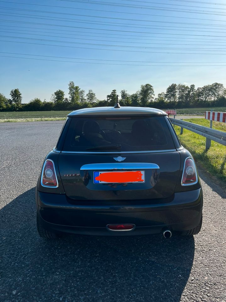 Mini Cooper 1.6 in Neuss