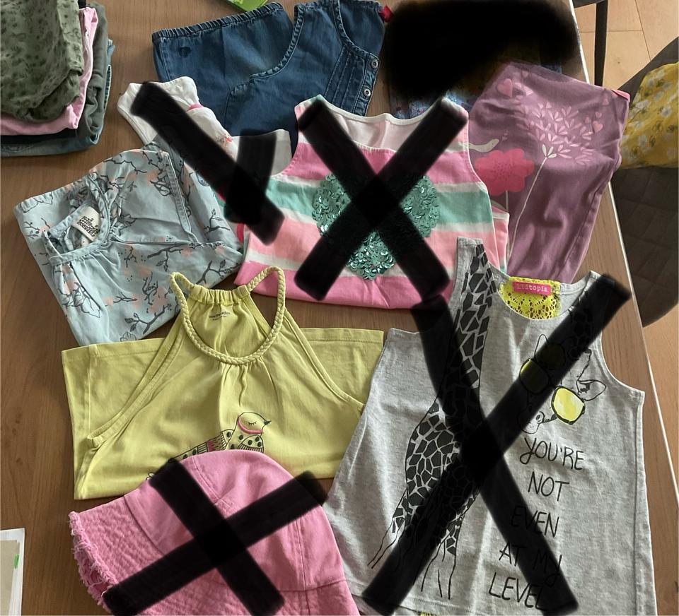 Kleiderpaket Mädchen Gr, 110/116 Sommer Kleider, Tshirts, Tops in Bergrheinfeld