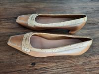 Pumps beige Niedersachsen - Adelebsen Vorschau