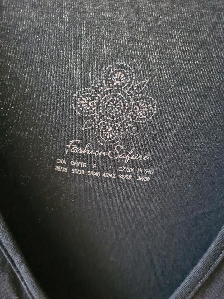TCM Tchibo schwarzes Kleid in Wickeloptik Gr. 36/38 in Lübeck