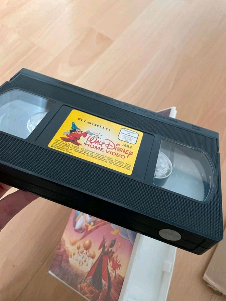 Aladdin VHS in Stuhr