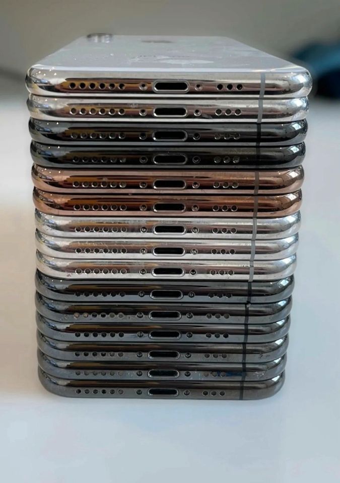 100% Original Apple iPhone 8/X/XS/XR/11 Pro Max Gehäuse Backcover in Kernen im Remstal
