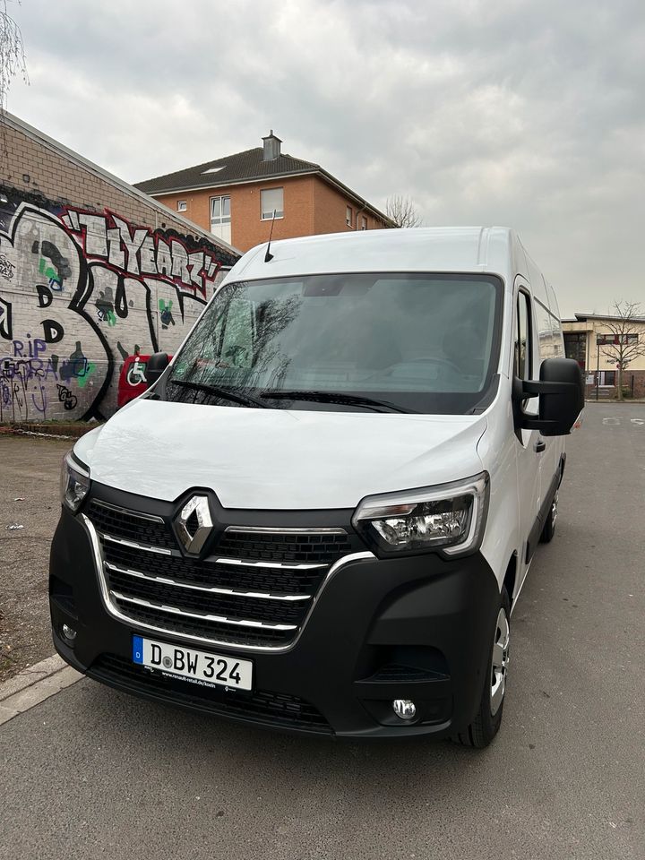 Transporter/Sprinter Langzeitmiete  - Renault Master L2H2 in Düsseldorf