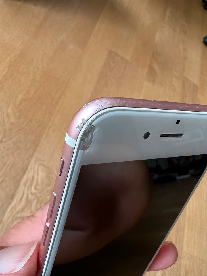 iPhone 6 S 64 GB Displayschaden, Zubehör komplett in Hamburg