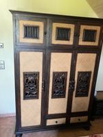 Kleiderschrank, Thailändische Handarbeit, Rattan/Holz, 129x181x54 Nordrhein-Westfalen - Nümbrecht Vorschau