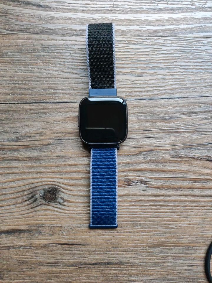 SmartWatch Fitbit Versa 2 in Heilbronn