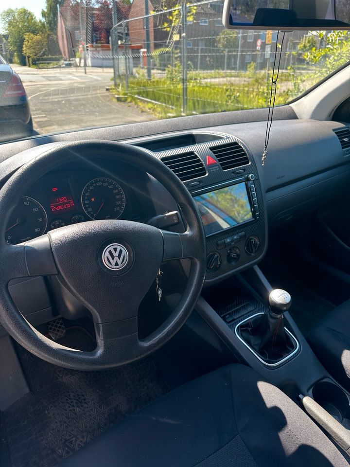 VW Golf V zum verkaufen in Wilhelmshaven