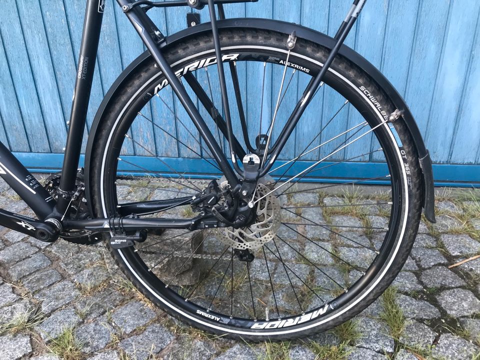 MERIDA Crossway XT Edition / matt schwarz / RH 61cm / XL in Leipzig