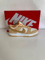 Nike Dunk Low LX Damen/Kinder Sportschuhe Gr 35.5 Neu Bayern - Augsburg Vorschau