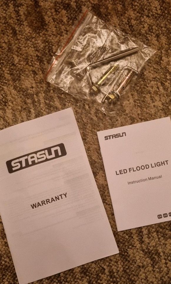 STASUN 300W LED-Strahler /Flutlicht/ Außenstrahle, 27000LM, IP65 in Helmbrechts