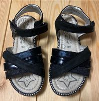 Sandalen Gr.30 blau mit Glitzersteinen Tom Tailor Niedersachsen - Bremervörde Vorschau