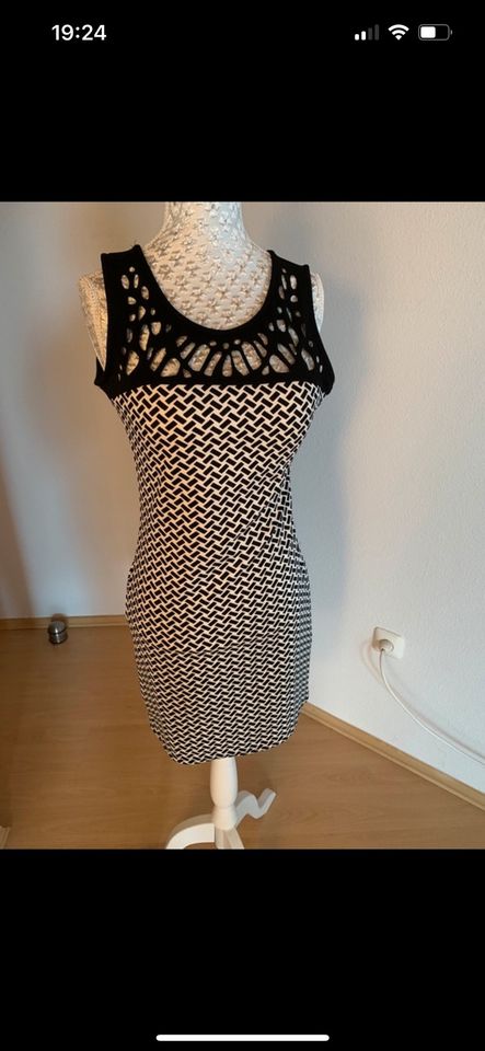 Kleid mini Gr 36 in Emmerting